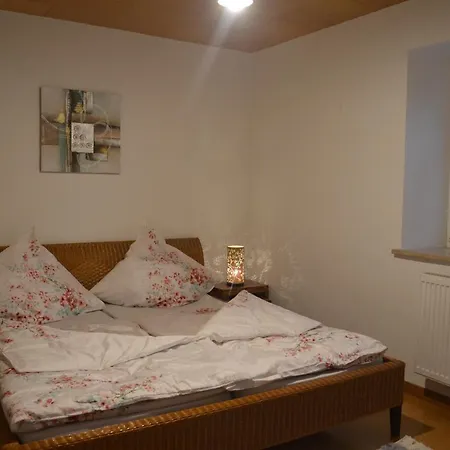 Gemuetliche Kirchenpingarten